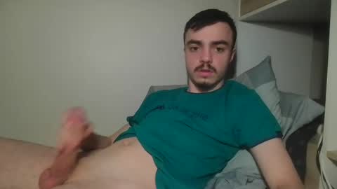 cutie garlix online show from July 9, 9:20 pm