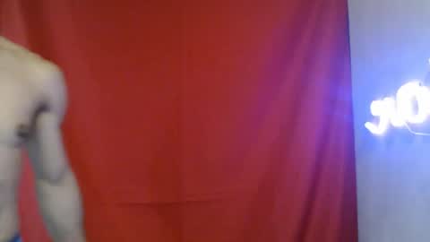 cutie_hunk69 online show from August 2, 8:32 am