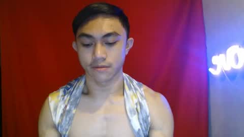 cutie_hunk69 online show from August 8, 2:00 am