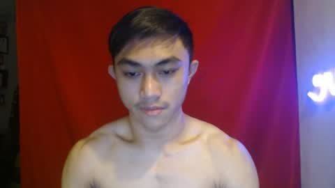 cutie_hunk69 online show from August 12, 3:53 am