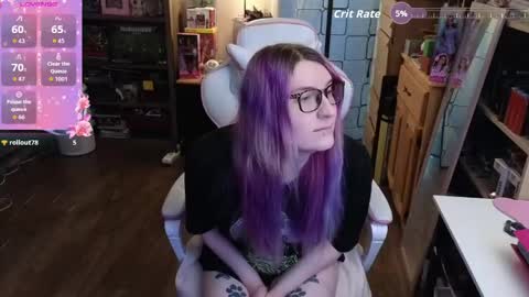 Cutie Velvette online show from May 27, 4:09 pm