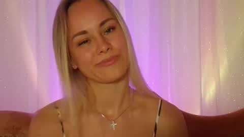 Emily online show from July 14, 8:42 pm