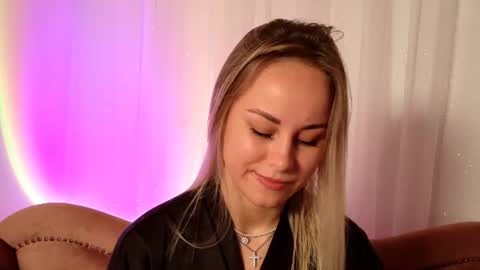 Emily online show from August 3, 8:10 am