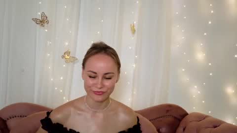 Emily online show from August 9, 4:19 pm