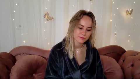 Emily online show from August 17, 9:25 am