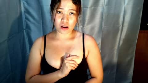 cutieasianx online show from August 8, 6:41 pm