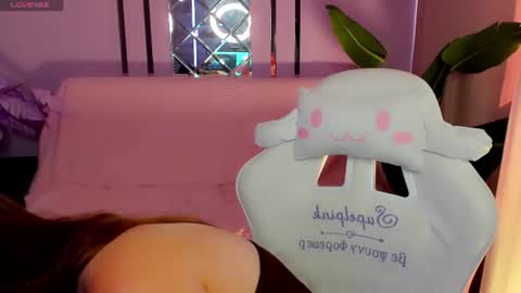 cutiechl0e online show from August 3, 2:40 am