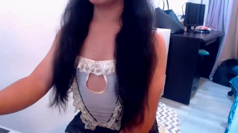 cutie jaira online show from August 9, 1:45 pm