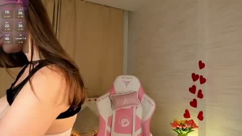Anika online show from August 13, 2:42 pm