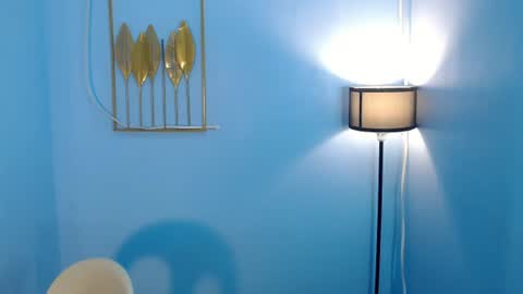 cutiewalter online show from August 12, 3:47 pm
