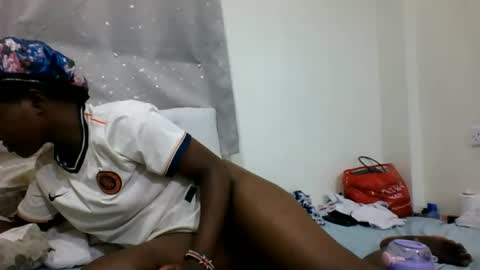 cuttepappy online show from August 10, 2:07 pm