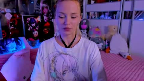 Nora online show from July 9, 8:14 pm