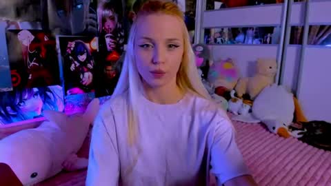 Nora online show from July 25, 10:36 pm