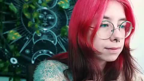 cuttiepink online show from August 9, 4:24 am
