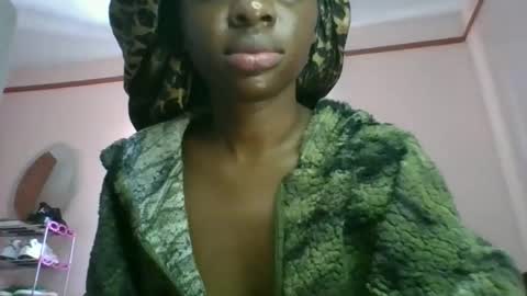 cutty_teshy online show from March 7, 8:44 am