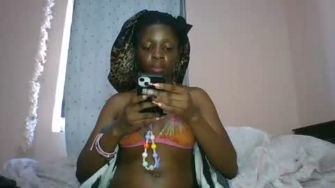 cutty_teshy online show from March 8, 5:04 am
