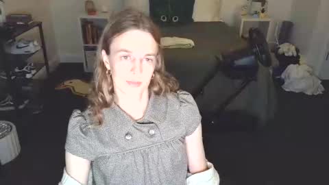 Claire online show from June 9, 3:02 am