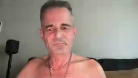 cwaddle online show from July 2, 11:44 am