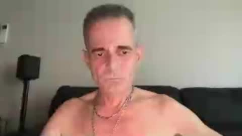 cwaddle online show from July 4, 12:51 pm