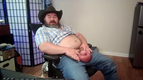 cwbyga online show from August 12, 3:42 am