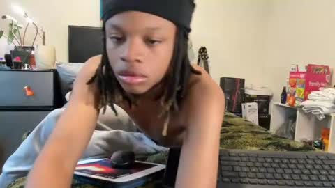 Cxbyy online show from August 4, 3:20 pm