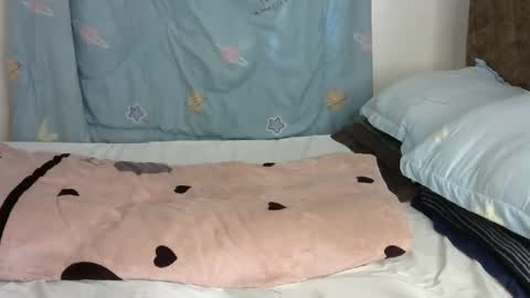cyan0987 online show from July 22, 10:06 am
