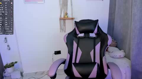 Liz online show from August 5, 12:08 am