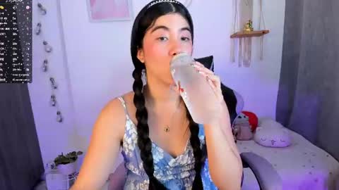 Liz online show from August 9, 8:43 pm