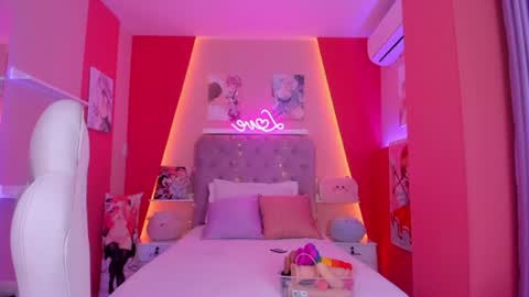 cyberdoll1 online show from August 15, 6:39 am