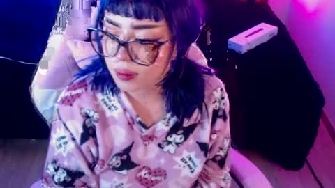 Michell online show from August 4, 5:59 am