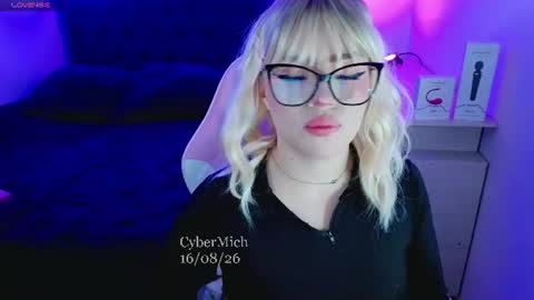 Michell online show from August 17, 4:17 am