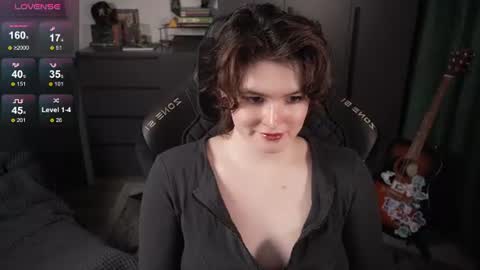 Helen online show from August 6, 7:46 pm