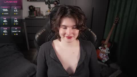 Helen online show from August 7, 9:48 pm