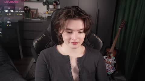 Helen online show from August 12, 2:19 pm