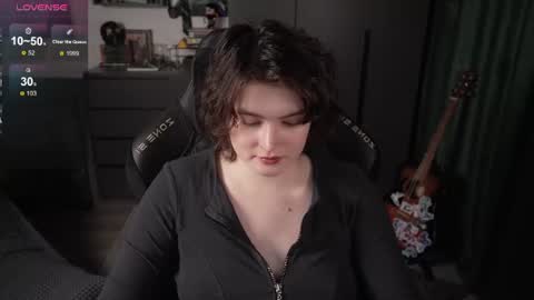 Helen online show from August 17, 8:47 pm