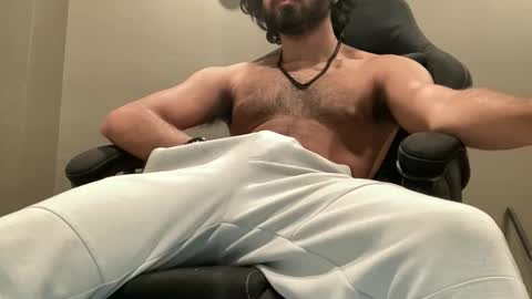 Cylus X online show from May 29, 1:52 am