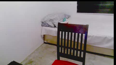 cyrine446427 online show from July 27, 4:18 am