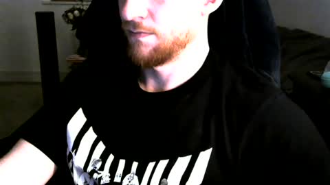 d_huws online show from August 7, 9:59 pm