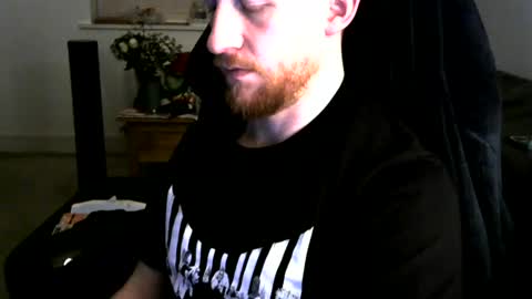 d_huws online show from August 7, 11:05 pm