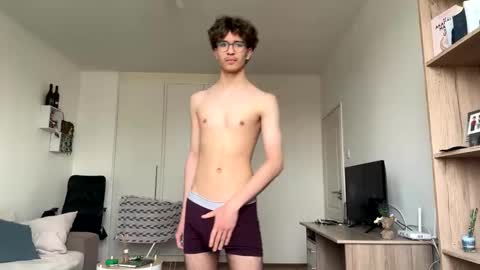 dacanvel online show from May 15, 1:11 pm