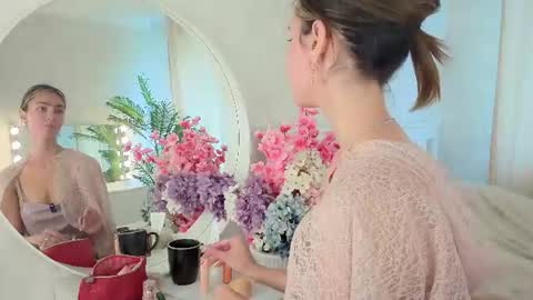 Lia online show from August 14, 11:58 am
