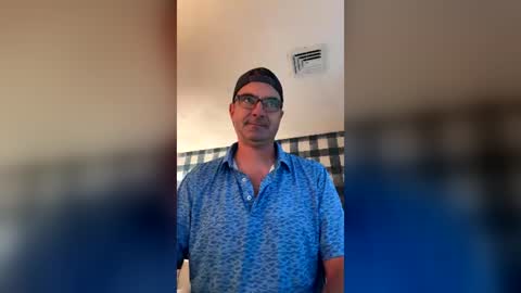 dadbodkris online show from August 3, 5:31 pm