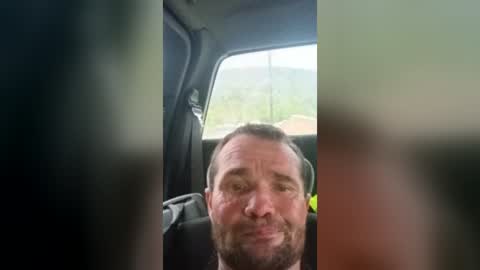 daddss577332 online show from September 6, 3:40 pm