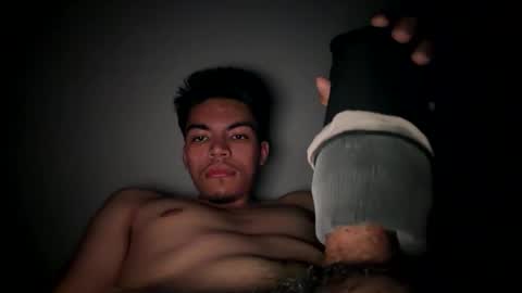 daddy_long_legs25 online show from June 8, 3:23 am