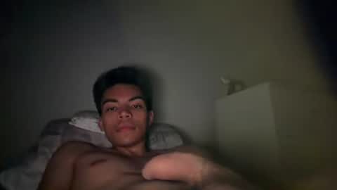 daddy_long_legs25 online show from August 8, 2:22 am