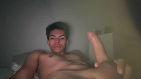 daddy_long_legs25 online show from August 16, 12:58 am