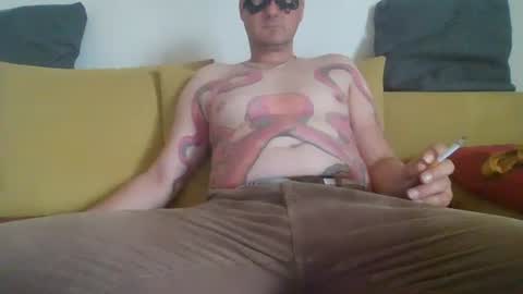 daddycomehome1 online show from June 1, 8:28 am
