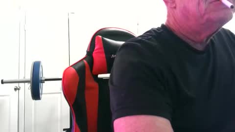 daddydave6400 online show from May 8, 9:22 am