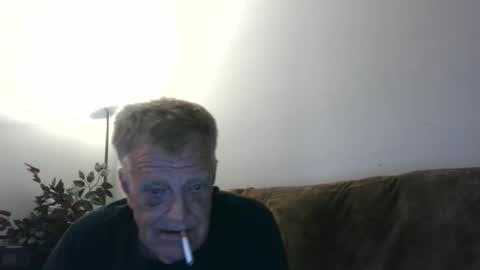 daddydave6400 online show from May 18, 3:51 am