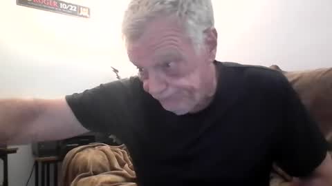 daddydave6400 online show from July 11, 9:59 am